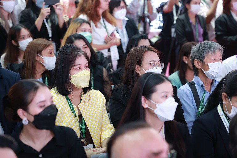 “รสอ.สุชาดา” ร่วมเปิดงานจิวเวลรี่แอนด์เจมฯ อวดโฉมอัญมณีและเครื่องประดับ 15 ประเทศทั่วโลก พร้อมยกระดับไทยสู่ศูนย์กลางการค้าสำคัญของโลก