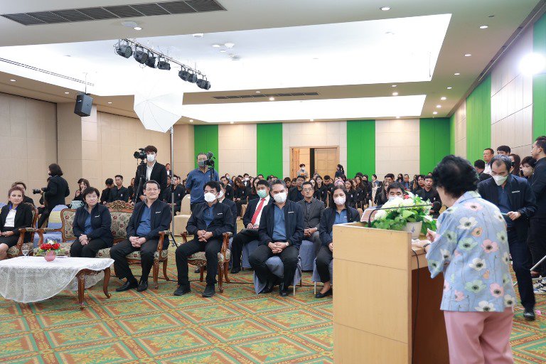 "รสอ. สุชาดา" ร่วมยินดีพร้อมมอบวุฒิบัตรผู้ประกอบการ คพอ. พื้นที่ภาคใต้ 