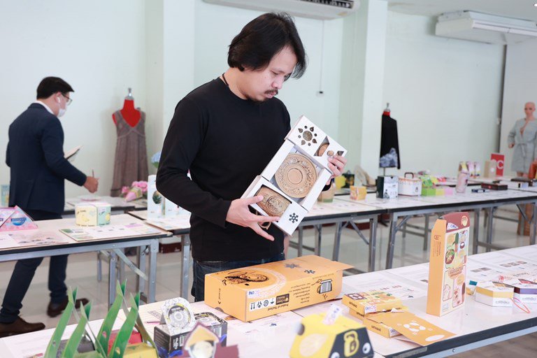 ดีพร้อม คัดผลงานนักออกแบบบรรจุภัณฑ์รักษ์โลกขึ้นเวที ThaiStar Packaging Awards 2023