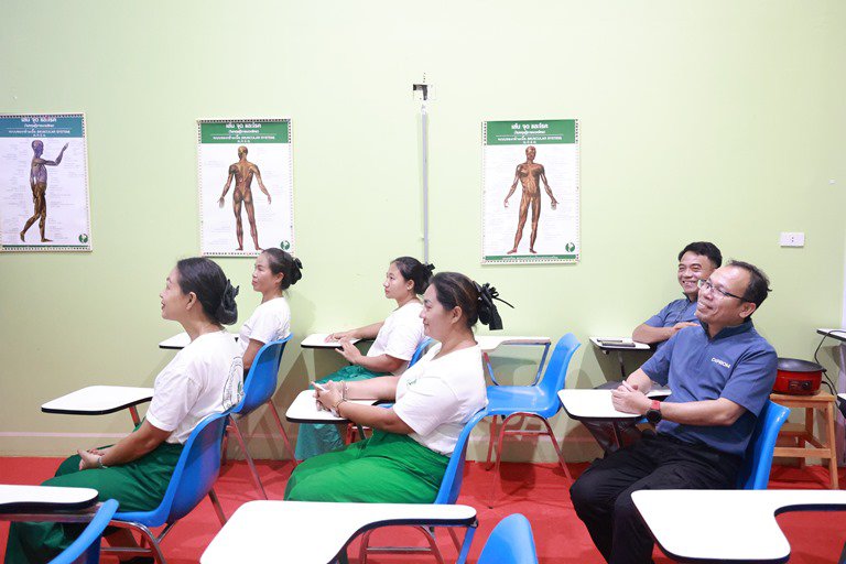 "อธิบดีใบน้อย" เยี่ยมชมศูนย์ส่งเสริมอาชีพเพื่อสังคมด้านสุขภาพและความงามครบวงจร