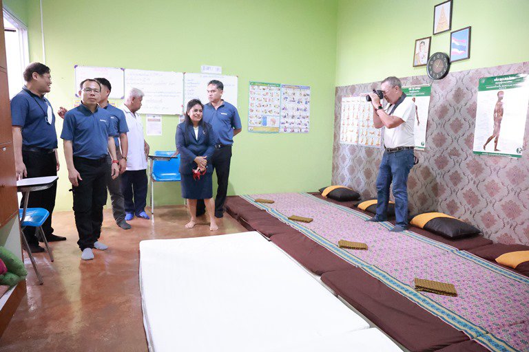 "อธิบดีใบน้อย" เยี่ยมชมศูนย์ส่งเสริมอาชีพเพื่อสังคมด้านสุขภาพและความงามครบวงจร
