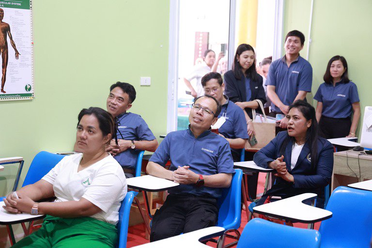 "อธิบดีใบน้อย" เยี่ยมชมศูนย์ส่งเสริมอาชีพเพื่อสังคมด้านสุขภาพและความงามครบวงจร