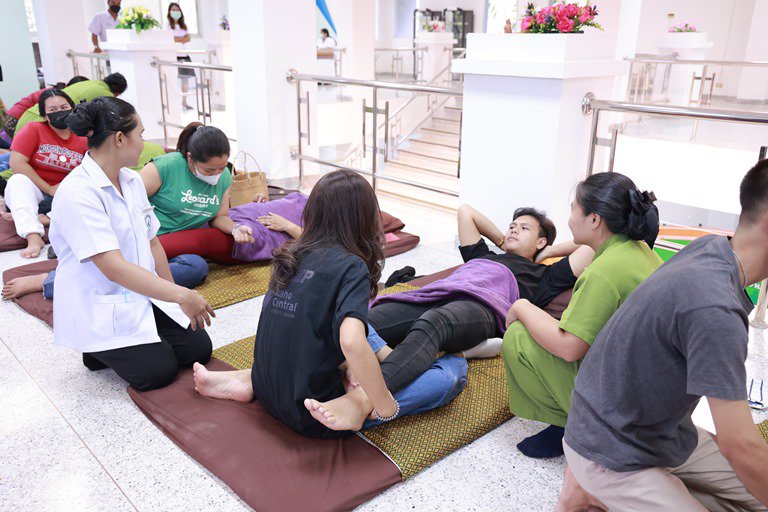 "อธิบดีใบน้อย" ลงพื้นที่สนับสนุนทักษะเครื่องมือเพื่อช่วยเหลือชุมชนและสังคม