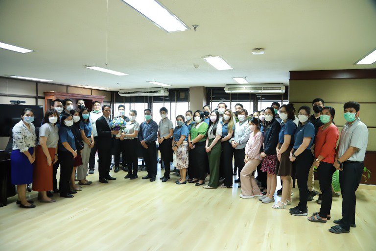 ราชาฤกษ์ รสอ.วัชรุนฯ ลงนามปากกาเริ่มงานวันแรก พร้อมสักการะสิ่งศักดิ์สิทธิ์ประจำกรมส่งเสริมอุตสาหกรรม