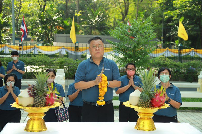 ฤกษ์ดี!! รสอ.วาทีฯ ก้าวเท้าเข้าห้องทำงาน พร้อมสักการะองค์พระนารายณ์พระภูมิ และสิ่งศักดิ์สิทธิ์ประจำกระทรวงอุตสาหกรรม และกรมส่งเสริมอุตสาหกรรม