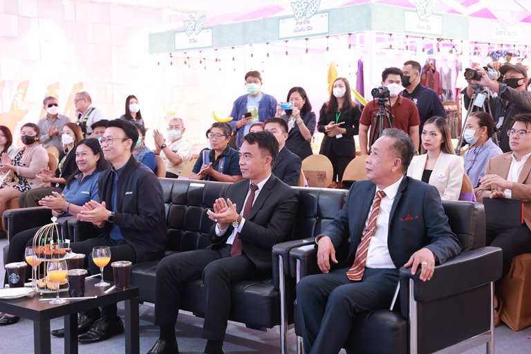 DIPROM Smart Market เสริมศักยภาพการตลาดผู้ประกอบการชุนชน 