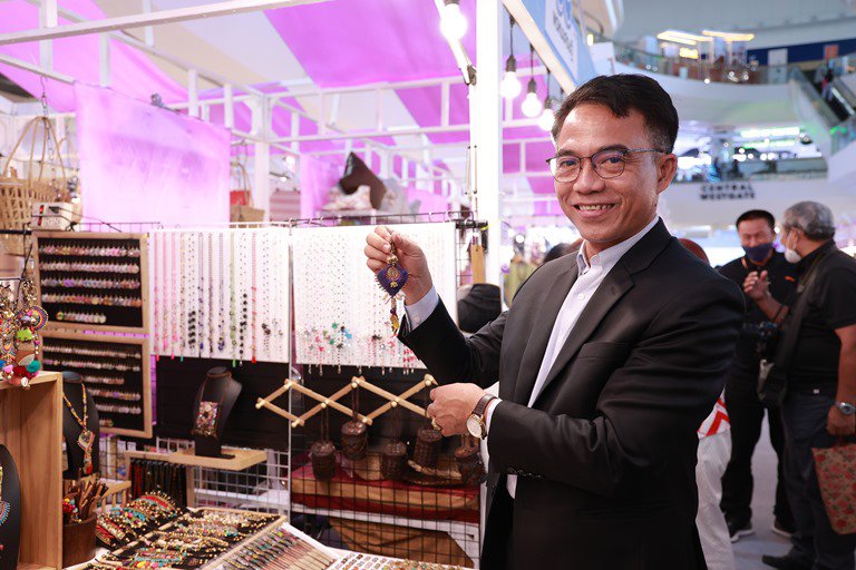 DIPROM Smart Market เสริมศักยภาพการตลาดผู้ประกอบการชุนชน 