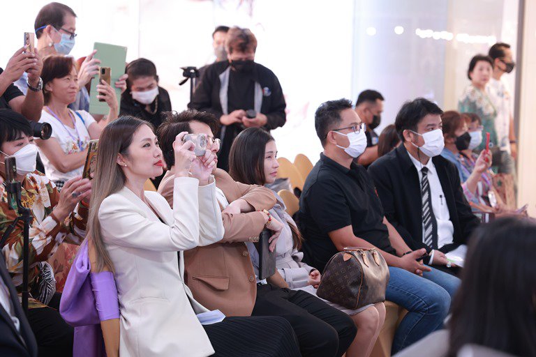 DIPROM Smart Market เสริมศักยภาพการตลาดผู้ประกอบการชุนชน 
