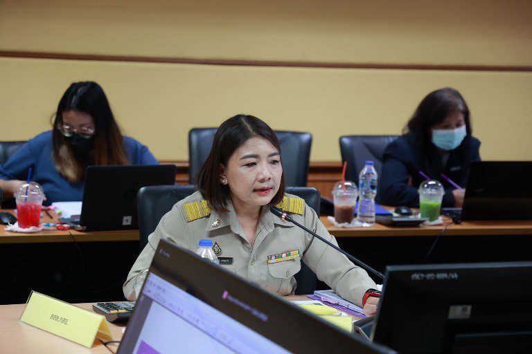 "อธิบดีใบน้อย" นำทีมดีพร้อมฟื้นฟูเงินทุนหมุนเวียนเพื่อการส่งเสริมอาชีพอุตสาหกรรมในครอบครัวและหัตถกรรมไทย