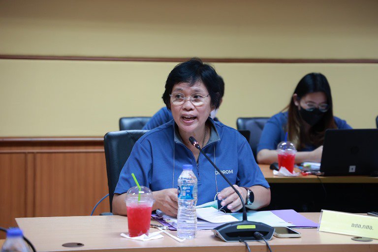 "อธิบดีใบน้อย" นำทีมดีพร้อมฟื้นฟูเงินทุนหมุนเวียนเพื่อการส่งเสริมอาชีพอุตสาหกรรมในครอบครัวและหัตถกรรมไทย