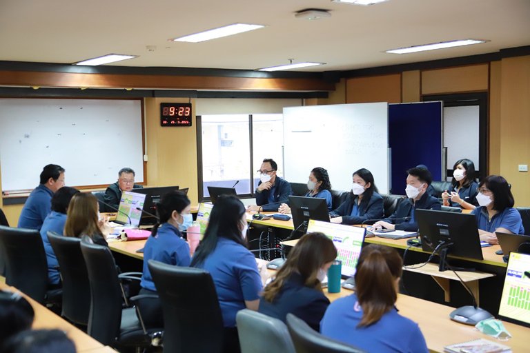 "รสอ.วาที" นั่งหัวโต๊ะ มอบนโยบาย กข.กสอ. ลุยงานปี 2566 