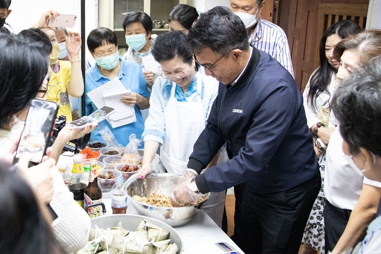 “รสอ.วัชรุน”  มอบนโยบาย 4 หน่วยงานดีพร้อม ลุยงานเพื่อ SMEs และวิสาหกิจชุมชน ให้ไปได้ไกลกว่าเดิม