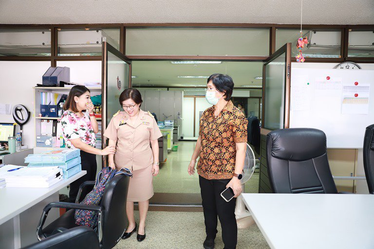 “รสอ.สุชาดา” ตรวจเยี่ยมภูมิทัศน์สำนักงานดีพร้อม เร่งเดินหน้าปรับภูมิทัศน์การทำงานให้ดียิ่งขึ้น