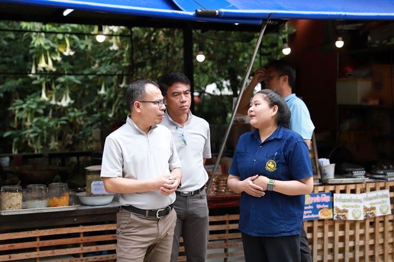 "อธิบดีใบน้อย" ลงพื้นที่ชุมชนแม่กำปอง เร่งเสริมแกร่งยกระดับการผลิตให้วิสาหกิจชุมชน