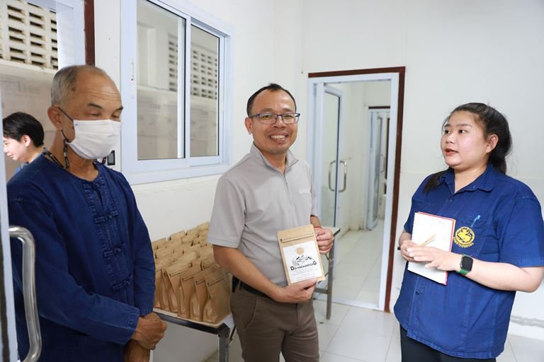 "อธิบดีใบน้อย" ลงพื้นที่ชุมชนแม่กำปอง เร่งเสริมแกร่งยกระดับการผลิตให้วิสาหกิจชุมชน