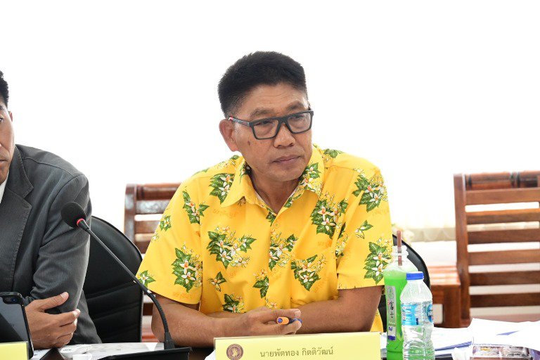 ปลัดฯ ณัฐพล ลงพื้นปราจีนบุรี มอบแนวทางการขับเคลื่อนนโยบาย MIND เน้นย้ำบูรณาการงานของหน่วยงานในพื้นที่ มุ่งพัฒนาอุตสาหกรรมเป้าหมาย กำกับโรงงานให้รักษาสิ่งแวดล้อม พร้อมช่วยกันกระจายรายได้สู่ชุมชน เพื่อให้อุตสาหกรรมอยู่คู่กับชุมชนได้อย่างมีความสุข