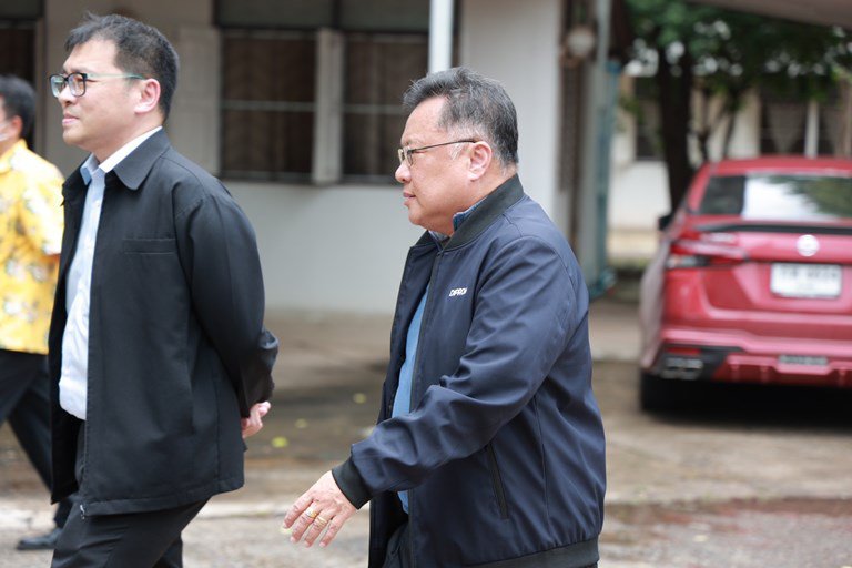 ปลัดฯ ณัฐพล ลงพื้นปราจีนบุรี มอบแนวทางการขับเคลื่อนนโยบาย MIND เน้นย้ำบูรณาการงานของหน่วยงานในพื้นที่ มุ่งพัฒนาอุตสาหกรรมเป้าหมาย กำกับโรงงานให้รักษาสิ่งแวดล้อม พร้อมช่วยกันกระจายรายได้สู่ชุมชน เพื่อให้อุตสาหกรรมอยู่คู่กับชุมชนได้อย่างมีความสุข