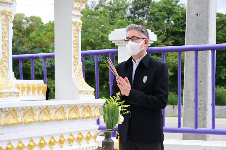 ปลัดฯ ณัฐพล ลงพื้นปราจีนบุรี มอบแนวทางการขับเคลื่อนนโยบาย MIND เน้นย้ำบูรณาการงานของหน่วยงานในพื้นที่ มุ่งพัฒนาอุตสาหกรรมเป้าหมาย กำกับโรงงานให้รักษาสิ่งแวดล้อม พร้อมช่วยกันกระจายรายได้สู่ชุมชน เพื่อให้อุตสาหกรรมอยู่คู่กับชุมชนได้อย่างมีความสุข