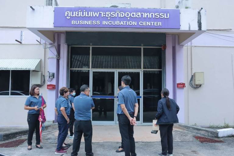 "รสอ.วาที" ลงพื้นที่ตรวจเยี่ยมศูนย์ดีพร้อมเซ็นเตอร์ 11