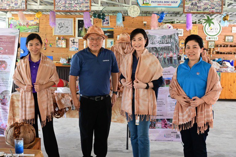 รองปลัดฯ ณัฏฐิญา นำทีม MIND เยี่ยมชุมชนตะเคียนเตี้ย หนึ่งในหมู่บ้านชุมชนดีพร้อมใกล้กรุง เด่นทั้งการท่องเที่ยวเชิงวิถีชีวิต วัฒนธรรม ของฝาก ของที่ระลึก และผลิตภัณฑ์คุณภาพ