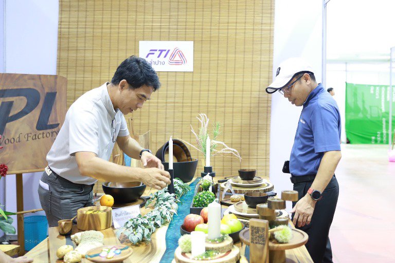 อธิบดีใบน้อย ลงพื้นที่ จ. ลำปาง ติดตามความคืบหน้าพร้อมให้กำลังใจ จนท. ดีพร้อม