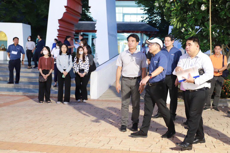 อธิบดีใบน้อย ลงพื้นที่ จ. ลำปาง ติดตามความคืบหน้าพร้อมให้กำลังใจ จนท. ดีพร้อม