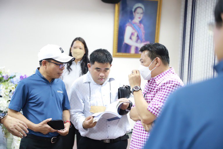 อธิบดีใบน้อย ลงพื้นที่ จ. ลำปาง ติดตามความคืบหน้าพร้อมให้กำลังใจ จนท. ดีพร้อม