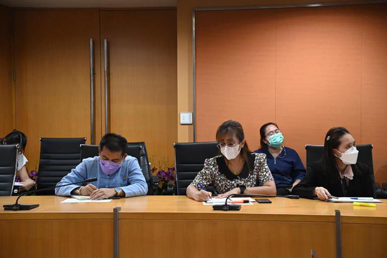 ปลัดฯ ณัฐพล ประชุมด่วน! ติดตามความคืบหน้าการรายงานข้อมูลกลางผ่านระบบ i-SingleForm กำชับให้ทุกหน่วยงานของ อก. เร่งรัดสถานประกอบการทั่วประเทศที่อยู่ในการกำกับรายงานข้อมูลตามที่กฎหมายกำหนดให้ครบ 100% ภายใน 30 มิถุนายนนี้ 