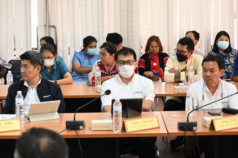 ปลัดฯ ณัฐพล ประชุมด่วน! ติดตามความคืบหน้าการรายงานข้อมูลกลางผ่านระบบ i-SingleForm กำชับให้ทุกหน่วยงานของ อก. เร่งรัดสถานประกอบการทั่วประเทศที่อยู่ในการกำกับรายงานข้อมูลตามที่กฎหมายกำหนดให้ครบ 100% ภายใน 30 มิถุนายนนี้ 