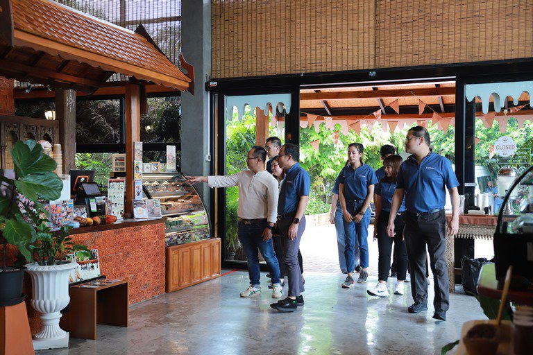 ดีพร้อม เยี่ยมชม cacoa valley ต้นแบบ “โมเดลชุมชนดีพร้อม” 