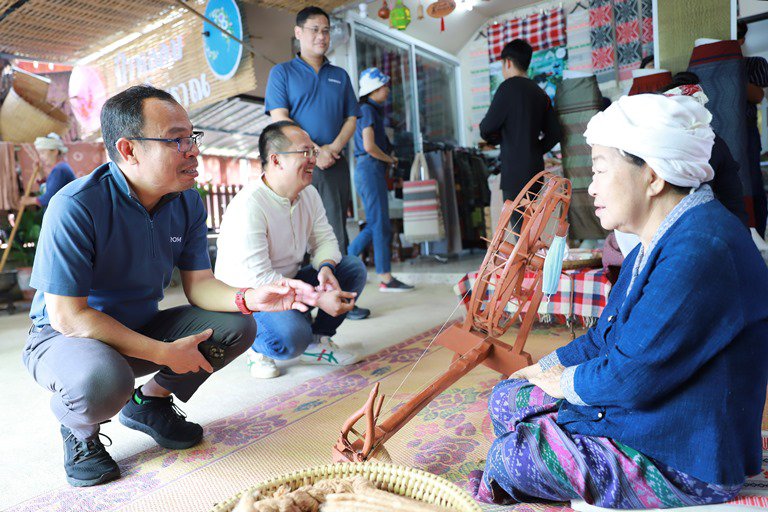 ดีพร้อม เยี่ยมชม cacoa valley ต้นแบบ “โมเดลชุมชนดีพร้อม” 