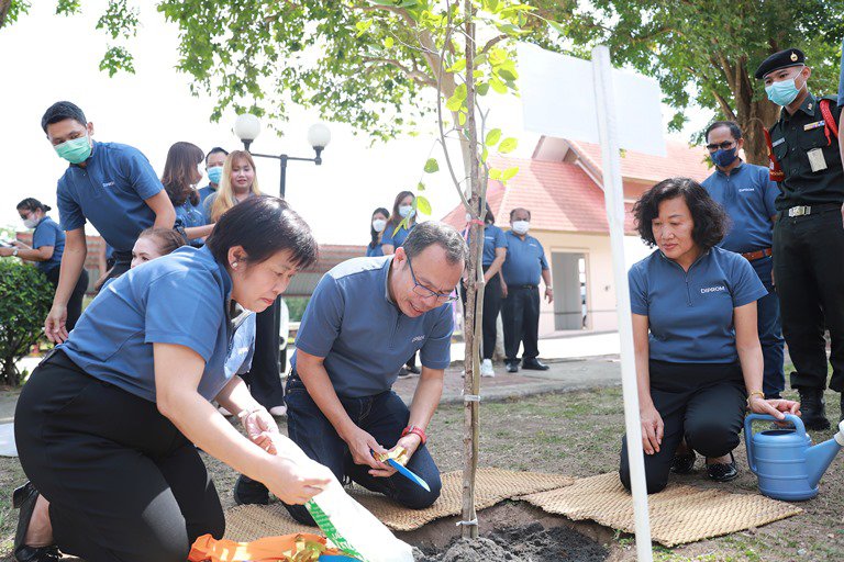 "อธิบดีใบน้อย" นำทีมตรวจเยี่ยมดีพร้อมเซ็นเตอร์เมืองย่าโม