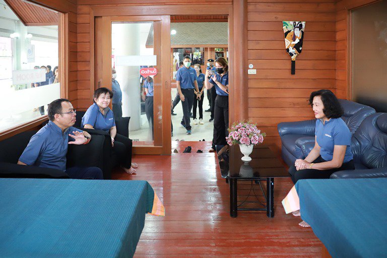 "อธิบดีใบน้อย" นำทีมตรวจเยี่ยมดีพร้อมเซ็นเตอร์เมืองย่าโม