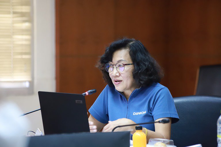 "อธิบดีใบน้อย" นำทีมตรวจเยี่ยมดีพร้อมเซ็นเตอร์เมืองย่าโม