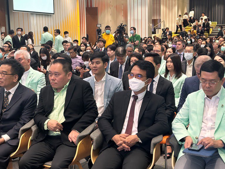 ดีพร้อม ร่วมยินดี บางจากฯ ในพิธีลงนามพัฒนาโครงการผลิตและจัดจำหน่ายเชื้อเพลิงอากาศยานยั่งยืน