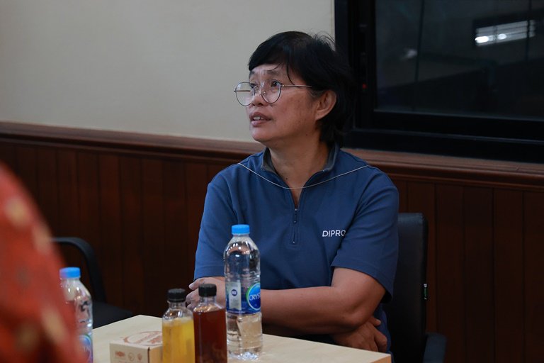 “รสอ.สุชาดา” เยี่ยมชมโรงงานลุงอเนกขนมหวานเพ็ชร์