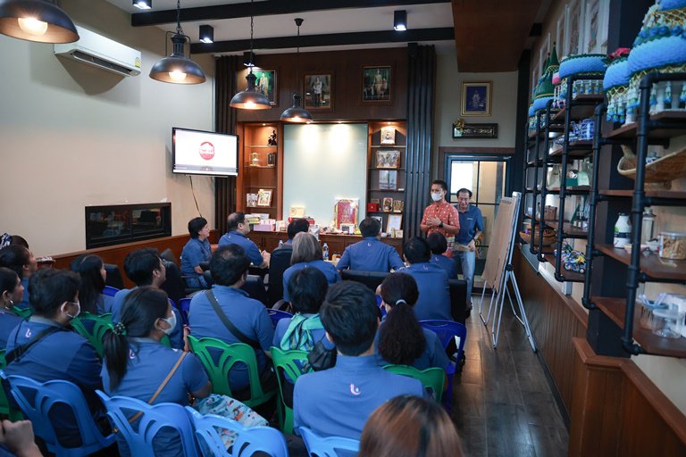 “รสอ.สุชาดา” เยี่ยมชมโรงงานลุงอเนกขนมหวานเพ็ชร์