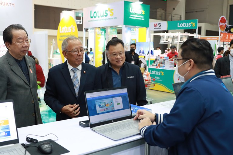 “รสอ.วาที” ร่วมเปิดงาน SMART SME EXPO 2023