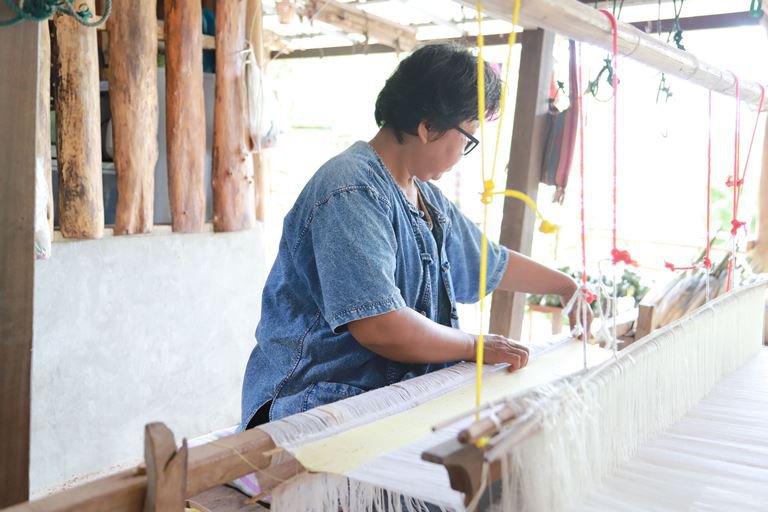 "ดีพร้อม" ลงพื้นที่เยี่ยมชุมชนดีพร้อมบ้านผาสิงห์ ยกระดับการท่องเที่ยว