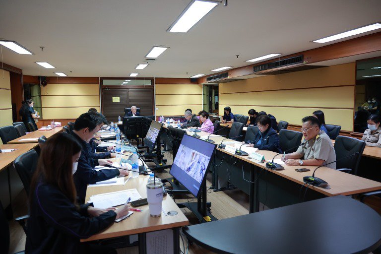 “ดีพร้อม” ร่วมประชุมคณะกรรมการมูลนิธิเพื่อส่งเสริมอุตสาหกรรม 
