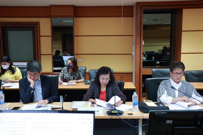 “ดีพร้อม” ร่วมประชุมคณะกรรมการมูลนิธิเพื่อส่งเสริมอุตสาหกรรม 