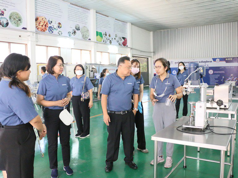 "รสอ.วาที" ลงพื้นที่ตรวจเยี่ยมศูนย์ดีพร้อมเซ็นเตอร์ 8