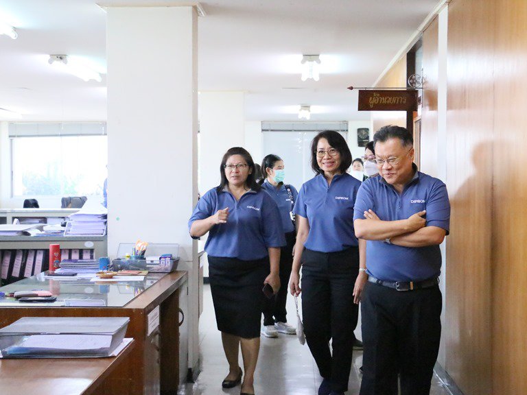 "รสอ.วาที" ลงพื้นที่ตรวจเยี่ยมศูนย์ดีพร้อมเซ็นเตอร์ 8