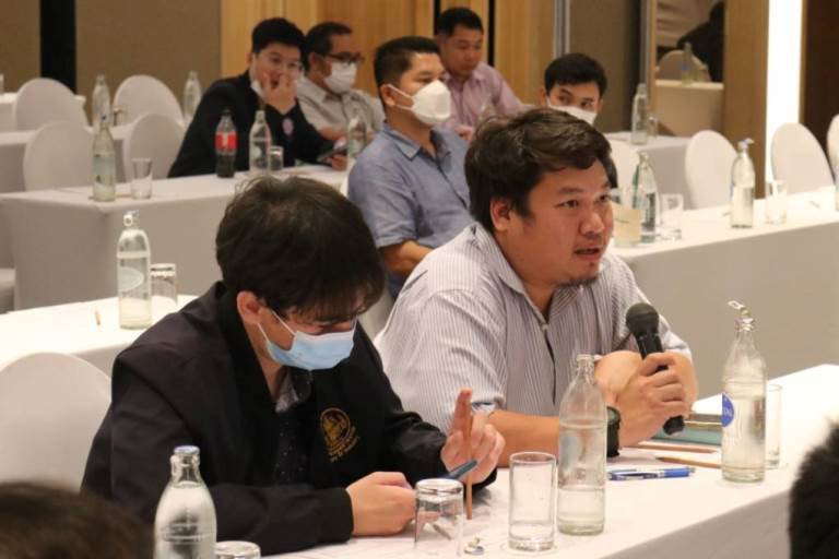 ปลัดฯ ณัฐพล กำชับสำนักงานอุตสาหกรรมจังหวัด เร่งแก้ไขปัญหาข้อร้องเรียน พร้อมบูรณาการนโยบาย MIND ใช้ "หัว" และ "ใจ" ปั้นอุตสาหกรรมคู่ชุมชนอย่างยั่งยืน