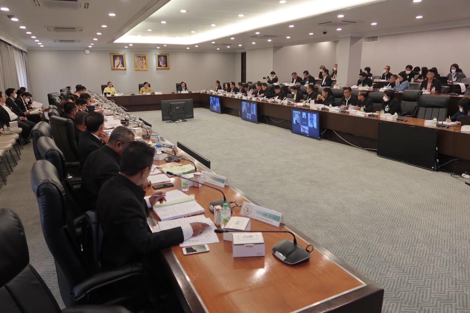 "รสอ.วัชรุน" ร่วมประชุมคณะกรรมการกองทุนฟื้นฟูและพัฒนาเกษตรกร