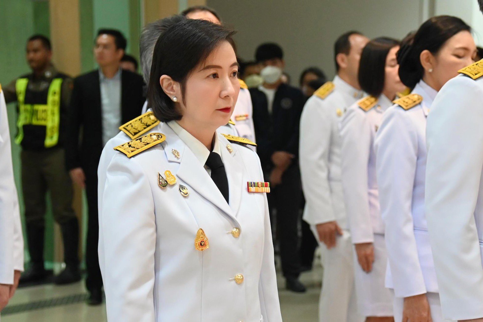 รัฐมนตรีฯ อนุชา นำคณะผู้บริหาร อก. ถวายพระพรเนื่องในโอกาสวันเฉลิมพระชนมพรรษา พระบาทสมเด็จพระเจ้าอยู่หัวฯ และพิธีถวายสัตย์ปฏิญาณเพื่อเป็นข้าราชการที่ดีและพลังของแผ่นดิน