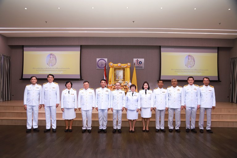 "ดีพร้อม" ร่วมพิธีถวายสัตย์ปฏิญาณเพื่อเป็นข้าราชการที่ดีและพลังของแผ่นดิน ประจำปี 2566 
