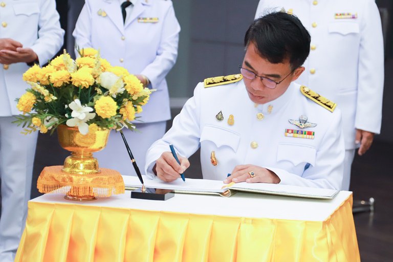 "ดีพร้อม" ร่วมพิธีถวายสัตย์ปฏิญาณเพื่อเป็นข้าราชการที่ดีและพลังของแผ่นดิน ประจำปี 2566 