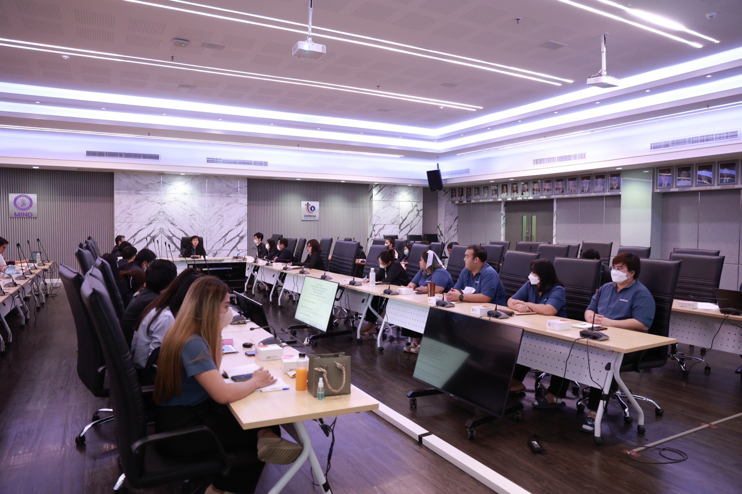 “รสอ.สุชาดา” นั่งหัวโต๊ะ ติดตามผลการดำเนินงานกองยุทธศาสตร์และแผนงาน