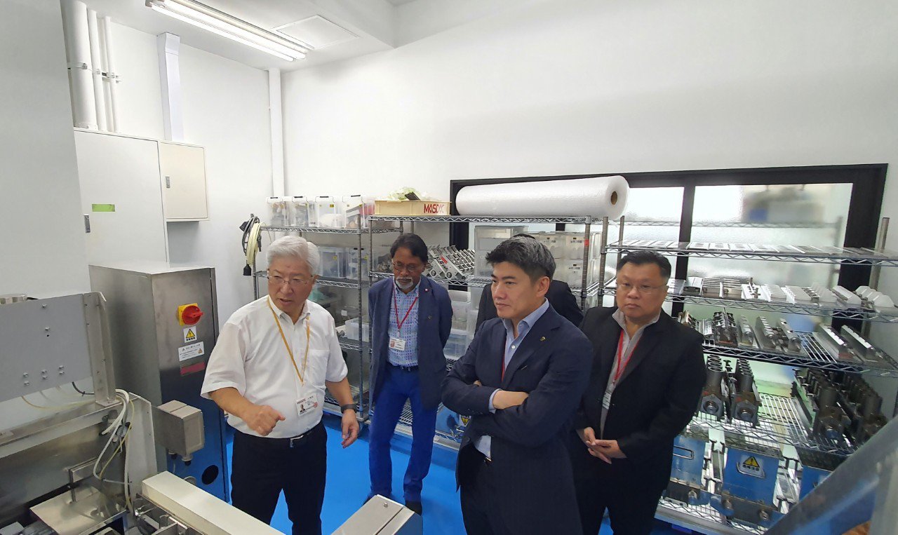 "รสอ.วาที" ร่วมคณะฯ เยี่ยมชม Masdac Machinery Co., Ltd. ต่อยอด Application Center